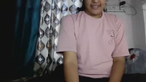 Snapshot of hotnsweetindian chatting on 19, 12, 2025 lola online show from 19, 12, 2025