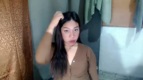 Snapshot of hott_cumforyou chatting on 19, 3, 2026 jelaigrande online show from 19, 3, 2026