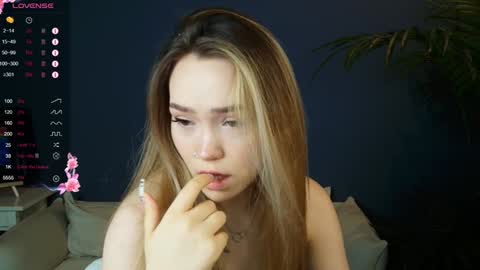 Snapshot of hottease_pvt chatting on 6, 12, 2024 hello Im Eva online show from 6, 12, 2024