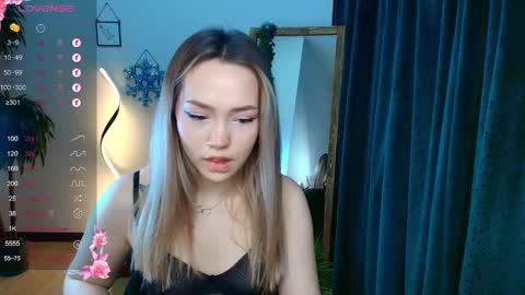 Snapshot of hottease_pvt chatting on 22, 12, 2024 hello Im Eva online show from 22, 12, 2024