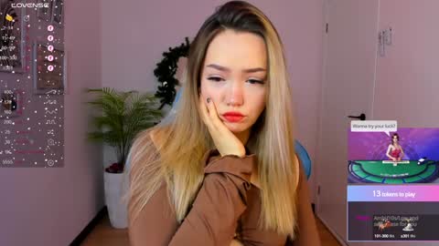 Snapshot of hottease_pvt chatting on 29, 12, 2024 hello Im Eva online show from 29, 12, 2024