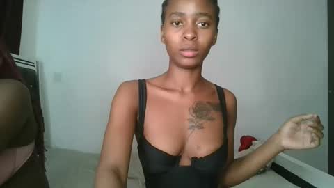 hottie_mistie online show from 28, 5, 2026