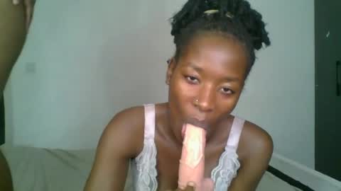 Snapshot of hottie_mistie chatting on 11, 7, 2026 hottie_mistie online show from 11, 7, 2026