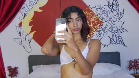 Snapshot of hottie_veronica chatting on 25, 4, 2026 Veronica independent model online show from 25, 4, 2026