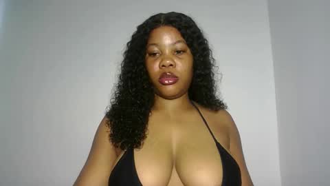 hotty_lora889 online show from 28, 2, 2026