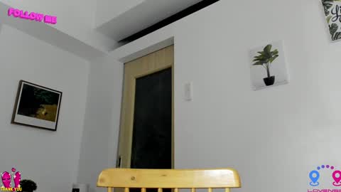 Snapshot of hottycrishinaxx chatting on 8, 12, 2024 crishinahotty online show from 8, 12, 2024