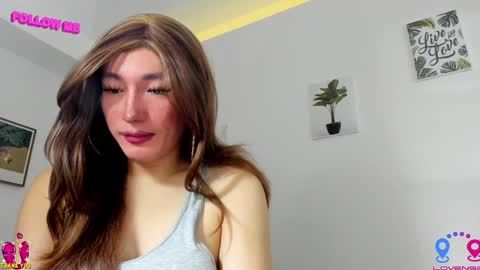 Snapshot of hottycrishinaxx chatting on 28, 12, 2024 crishinahotty online show from 28, 12, 2024