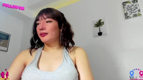 Snapshot of hottycrishinaxx chatting on 11, 1, 2025 crishinahotty online show from 11, 1, 2025