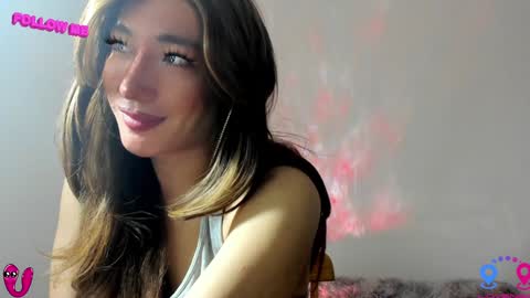 Snapshot of hottycrishinaxx chatting on 19, 1, 2025 crishinahotty online show from 19, 1, 2025