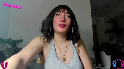 Snapshot of hottycrishinaxx chatting on 3, 2, 2025 crishinahotty online show from 3, 2, 2025