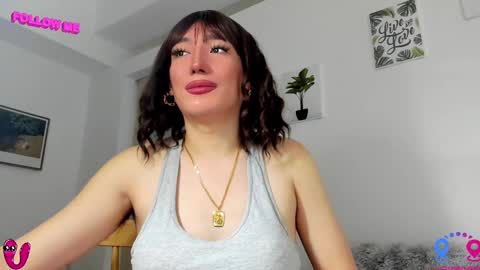 Snapshot of hottycrishinaxx chatting on 27, 2, 2025 crishinahotty online show from 27, 2, 2025