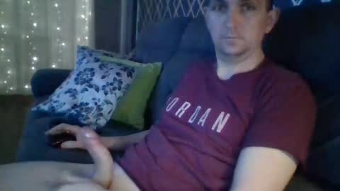 hotuk86 online show from 11, 2, 2025