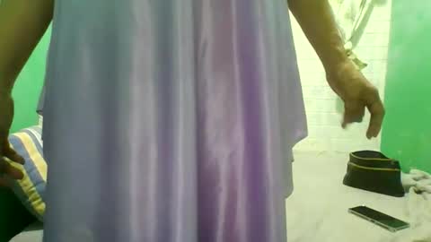 Snapshot of hotwetmommaxxx chatting on 10, 11, 2025 hotwetmommaxxx online show from 10, 11, 2025