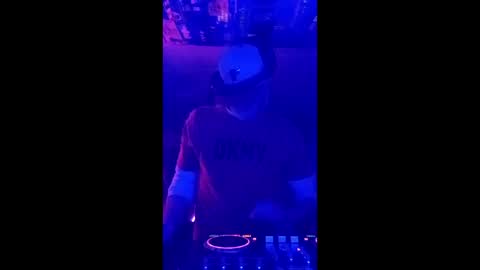 Snapshot of houseofstyle chatting on 27, 3, 2026 SeanPatrick online show from 27, 3, 2026