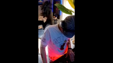 SeanPatrick online show from 4, 6, 2026