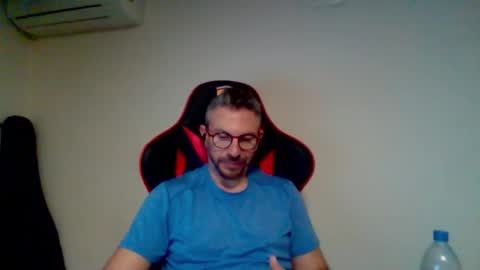 Snapshot of huge__cumshot chatting on 17, 2, 2026 huge__cumshot online show from 17, 2, 2026