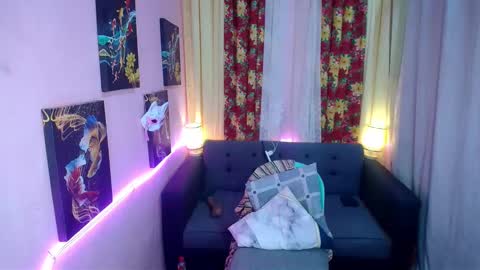 UrhotChristina online show from 9, 2, 2025