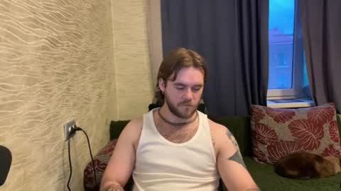 Snapshot of hugo__brad chatting on 16, 6, 2026 Hugo online show from 16, 6, 2026