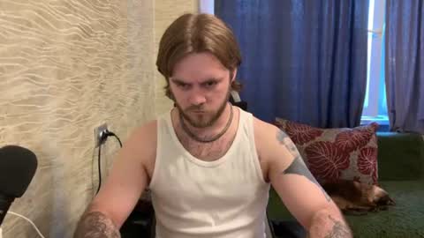 Snapshot of hugo__brad chatting on 24, 6, 2026 Hugo online show from 24, 6, 2026