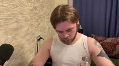 Snapshot of hugo__brad chatting on 25, 6, 2026 Hugo online show from 25, 6, 2026