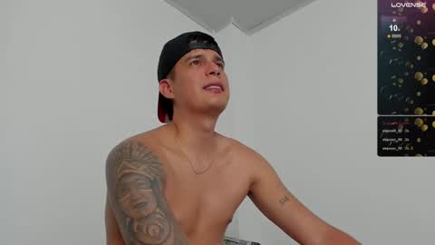 Snapshot of hugosan2 chatting on 7, 3, 2025 Hugo online show from 7, 3, 2025