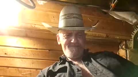 hung34u online show from 27, 9, 2025