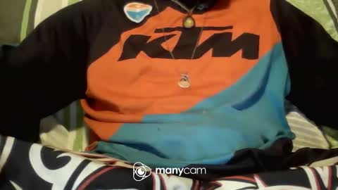 Snapshot of hungc2c420 chatting on 2, 4, 2026 hung420boner online show from 2, 4, 2026