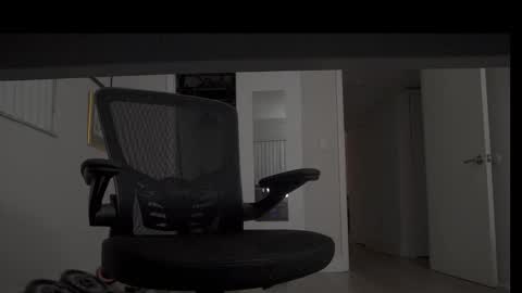 Snapshot of hungpiercedcock chatting on 17, 12, 2025 Mr. Dom online show from 17, 12, 2025