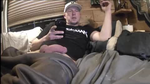 HuingsingleDad79 online show from 5, 12, 2024