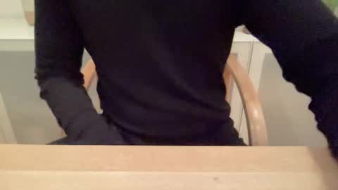 Snapshot of hungwank95 chatting on 16, 1, 2025 hungwank95 online show from 16, 1, 2025