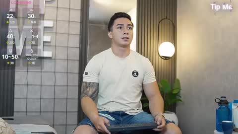hunk_ryan online show from 27, 2, 2025