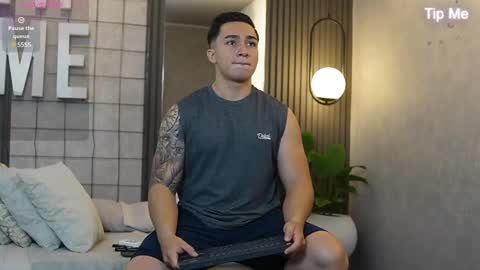 hunk_ryan online show from 4, 3, 2025