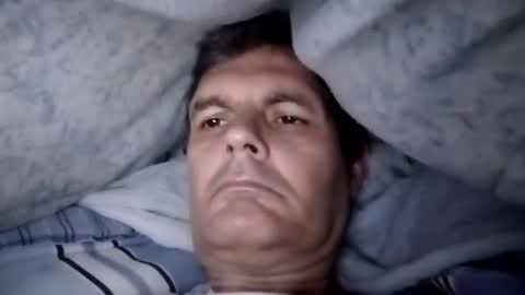 hunkmasclefad458 online show from 13, 1, 2026