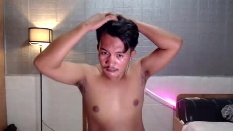 hunkylloyd online show from 1, 4, 2026