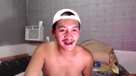 hunkylloyd online show from 6, 4, 2026