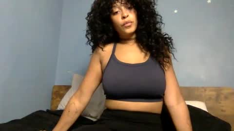 Snapshot of hunyybunz chatting on 7, 12, 2024 Goddess Hunyy online show from 7, 12, 2024