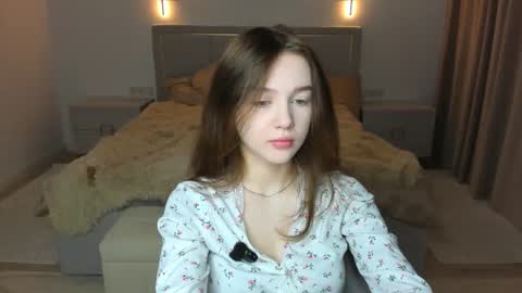 Lily online show from 12, 7, 2026