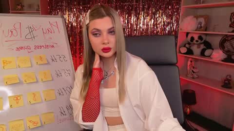 hyileyclark online show from 10, 4, 2026