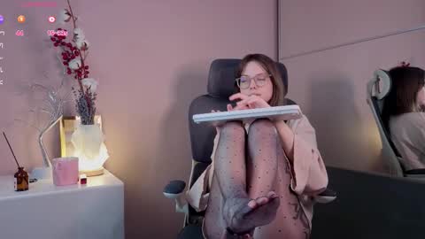 Miley. PVT open i have extra prices on nude show  online show from 26, 3, 2026