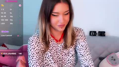 Snapshot of hypnotic_kitty chatting on 22, 6, 2026 Your submissive lady 3 online show from 22, 6, 2026
