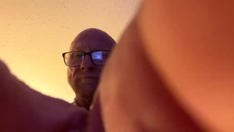 Snapshot of i1nt2fuk chatting on 15, 9, 2025 i1nt2fuk online show from 15, 9, 2025