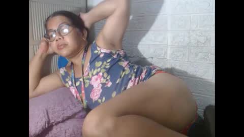 Snapshot of i_drain_u_bitch chatting on 29, 1, 2025 jamaeca online show from 29, 1, 2025