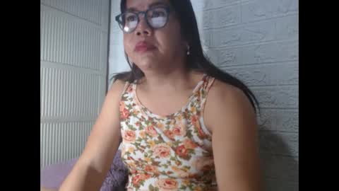 Snapshot of i_drain_u_bitch chatting on 21, 2, 2025 jamaeca online show from 21, 2, 2025