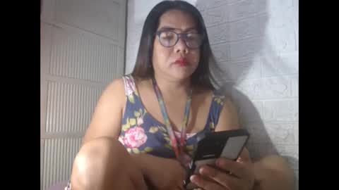 Snapshot of i_drain_u_bitch chatting on 24, 2, 2025 jamaeca online show from 24, 2, 2025