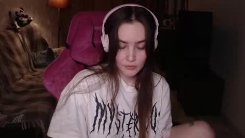 Snapshot of i_love_icecream chatting on 2, 1, 2025 elisabeth online show from 2, 1, 2025