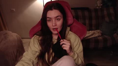 Snapshot of i_love_icecream chatting on 7, 2, 2025 elisabeth online show from 7, 2, 2025