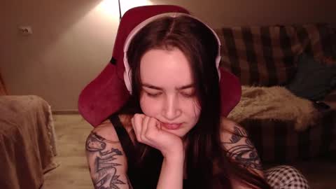 Snapshot of i_love_icecream chatting on 8, 3, 2025 elisabeth online show from 8, 3, 2025