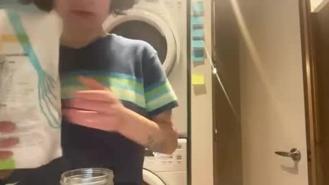 Snapshot of i_love_olive chatting on 2, 2, 2026 Olive online show from 2, 2, 2026