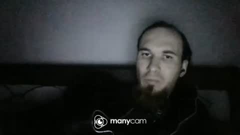 Snapshot of iam_leooo chatting on 4, 3, 2025 juan and roxana online show from 4, 3, 2025