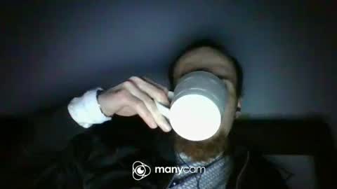 Snapshot of iam_leooo chatting on 6, 3, 2025 juan and roxana online show from 6, 3, 2025